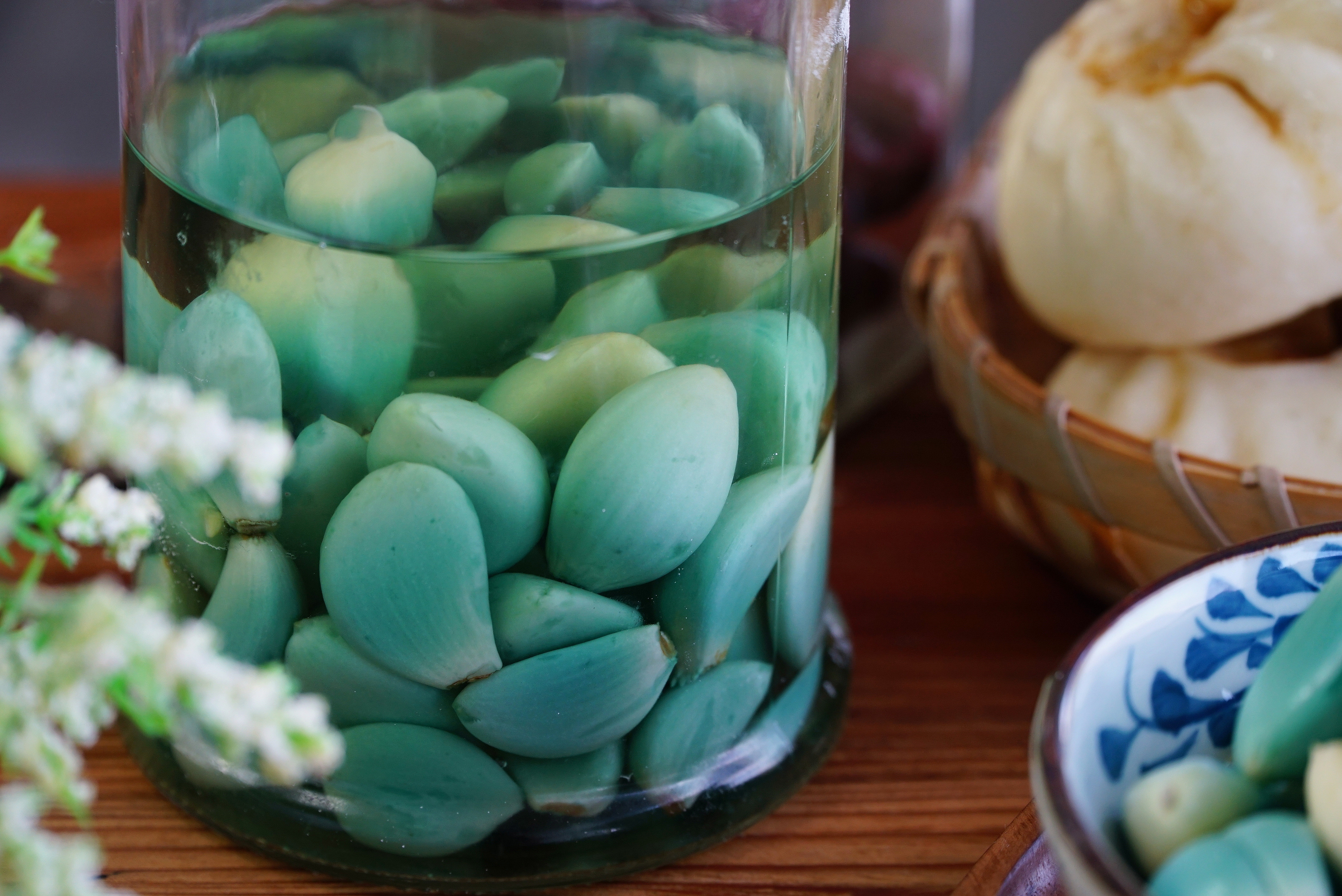 腌腊八蒜又绿又脆的方法,正常腊八蒜怎么腌最清爽脆