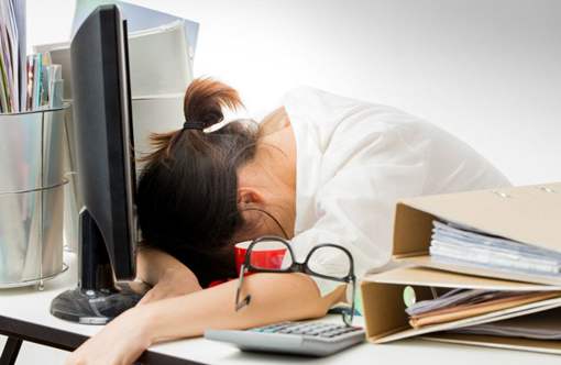 脸上长痘痘有白色脓包选什么药膏,脸上长痘痘怎么除螨