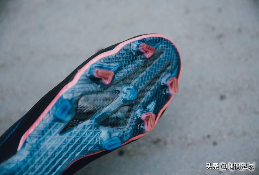 阿迪达斯lightstrike跑鞋,阿迪达斯climacool发售