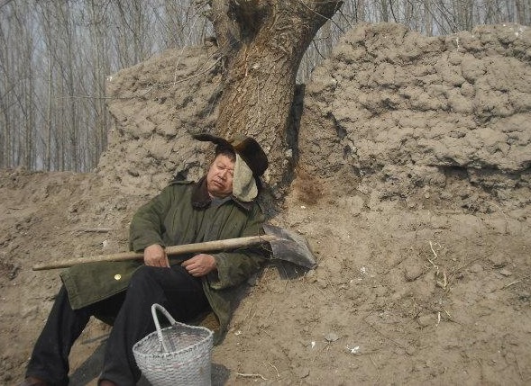 盗墓贼为何大多命短？其实“损阴德”并非传言，而是有现实依据