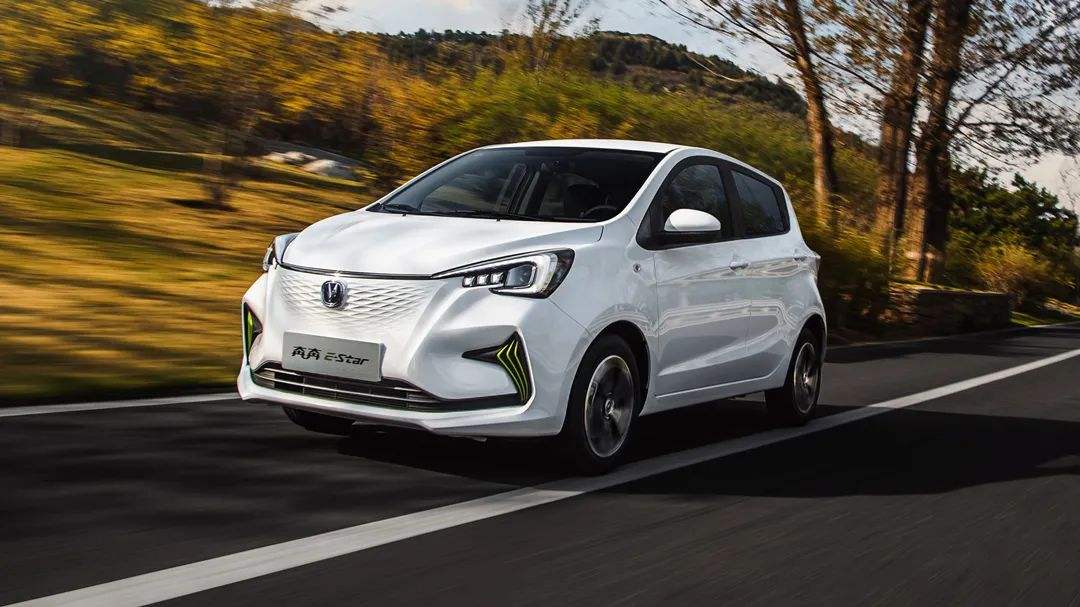 五门五座续航400小型纯电,长安奔奔新能源五门五座续航300