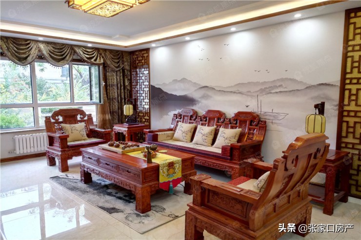 吹爆！经开区新楼盘远低于万元门槛，多所学校环绕，购房就送车位