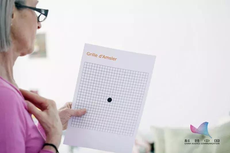 长期玩手机会导致眼睛黄斑病变吗,玩手机黄斑病变失明能治好吗