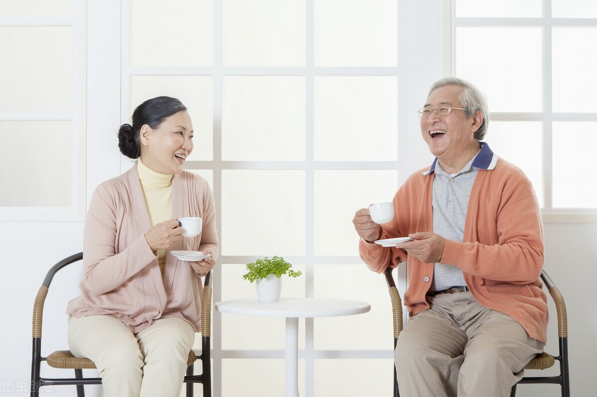 老爸我们陪你一起战胜病魔,抗癌路上与老公一起风雨同行