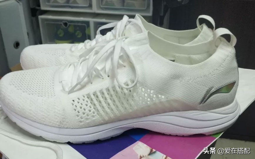 李宁耐克阿迪达斯哪个品牌好李宁耐克阿迪达斯跑鞋对比