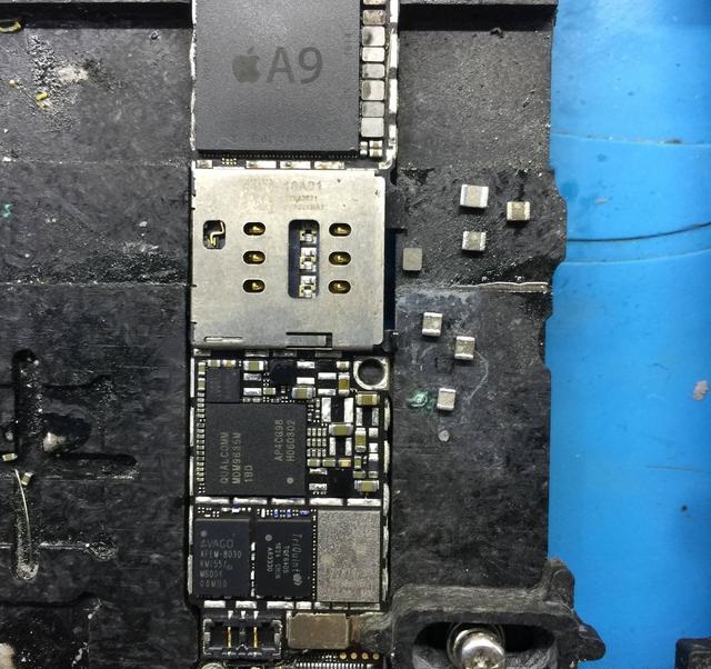 iphone6s进水换主板价格,iphone6s进水黑屏维修多少钱