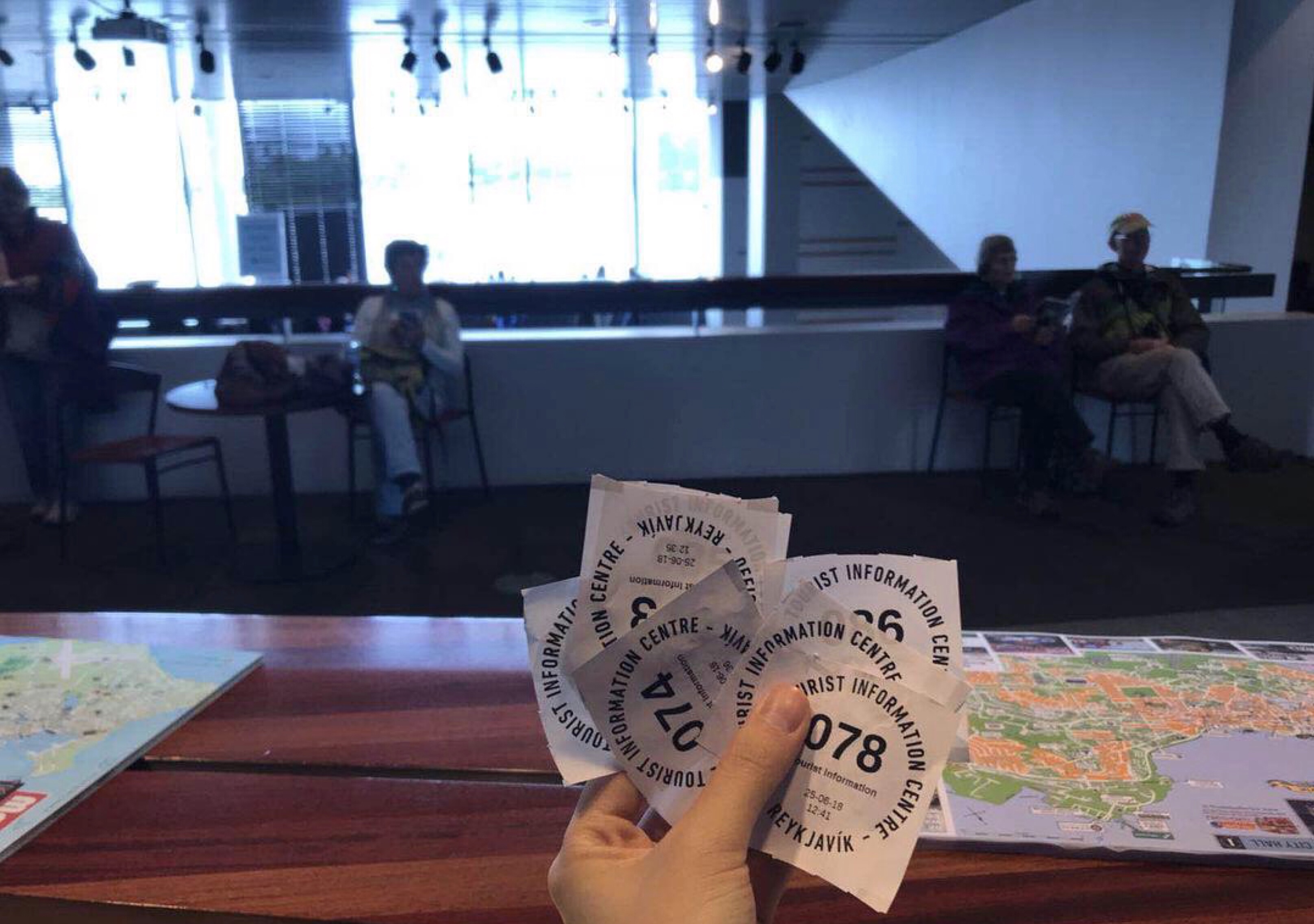 我在冰岛留学的时候,在冰岛当服务员