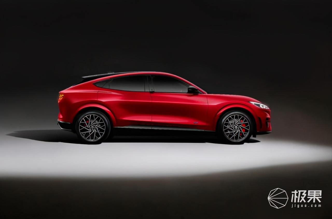 福特野马mach-e长续航降价,野马纯电mach-e售价