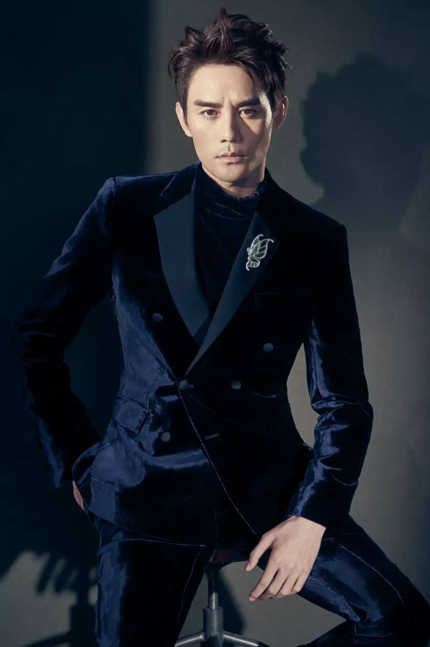 这些比黄金还诱人的国货首饰，经过乘风破浪的姐姐们演绎更加夺目