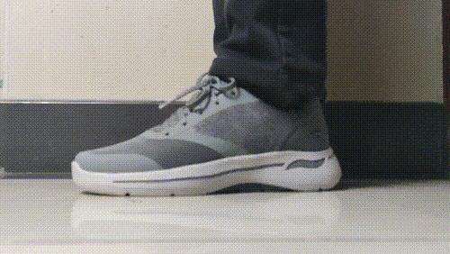 斯凯奇gorun系列,30来岁特别惊喜的生日礼物