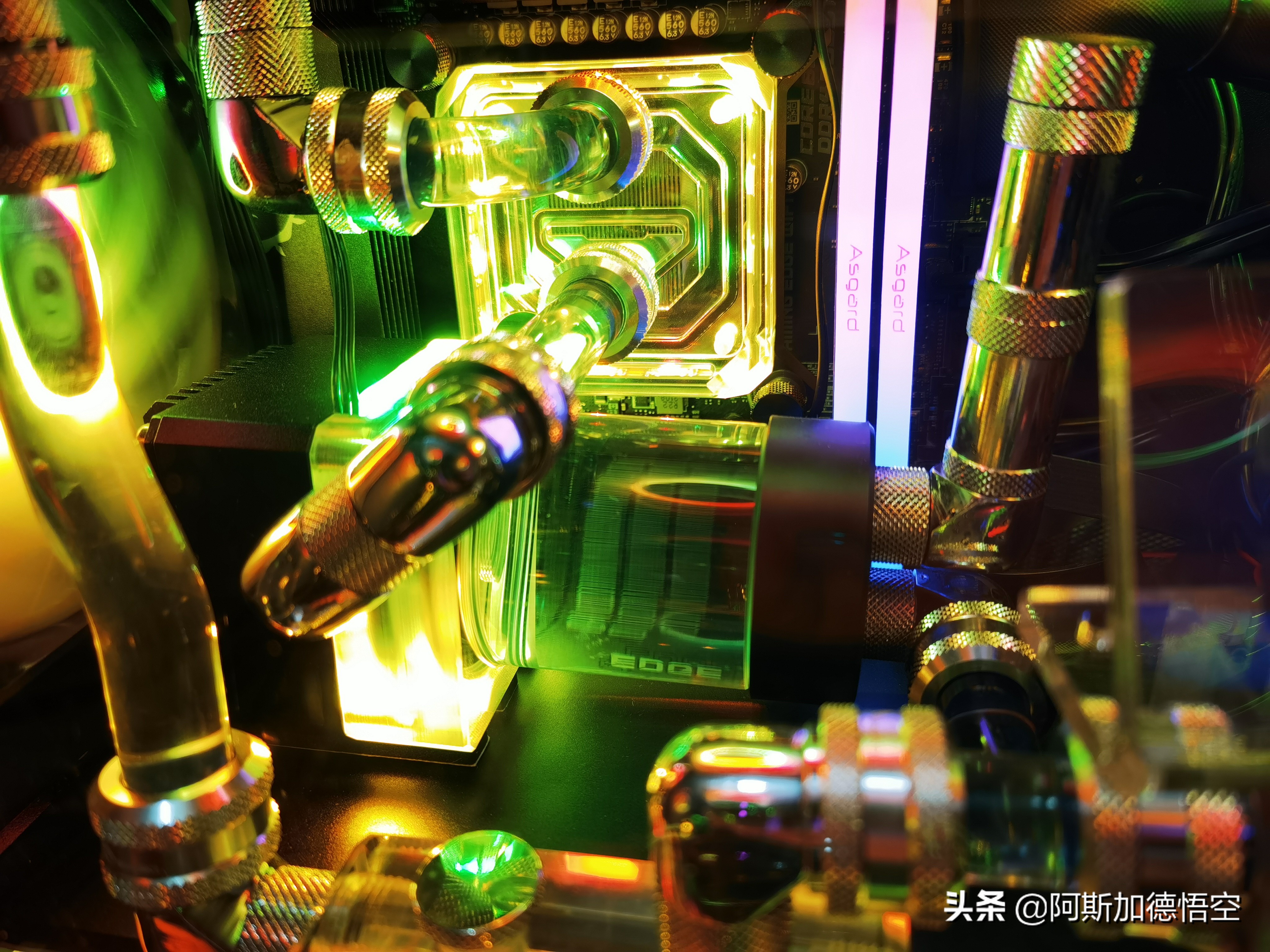 分体式装机过程,第一款一体式水冷