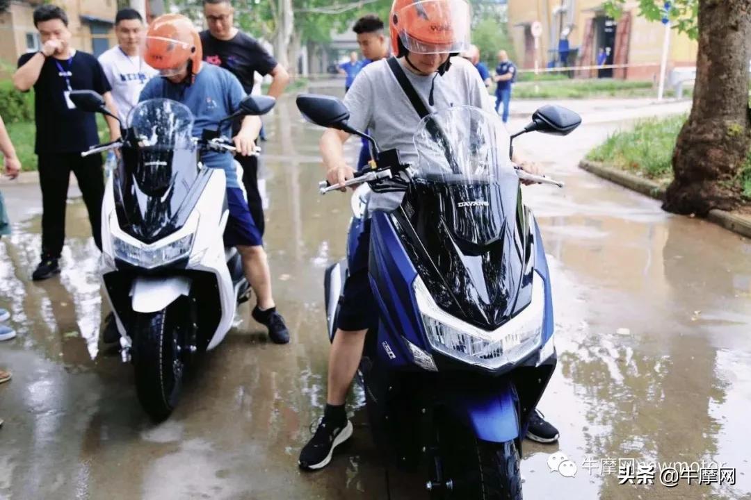 国内首款混合动力踏板｜14990/18990元，大阳发布2.0版本V锐150