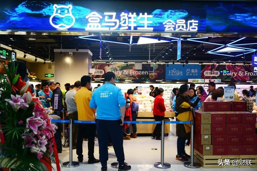 为何街上贴满“旺铺转租”？实体店“寒冬”来临，董明珠直言不讳