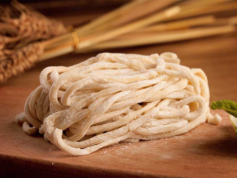 加盟铁锅焖面店最火爆的项目,铁锅焖面加盟