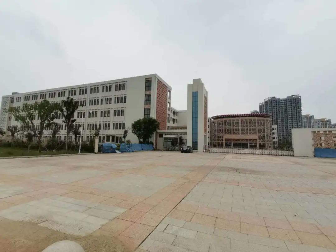 吉安各楼盘附近学校,吉安8中分校学区房