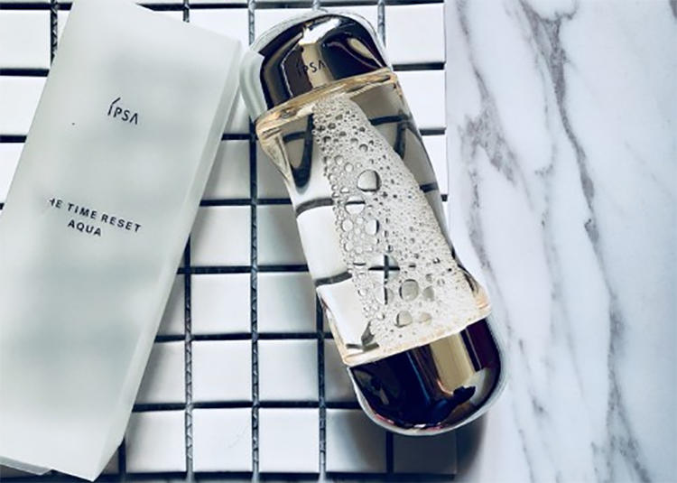 经常熬夜该拿什么拯救你的肌肤,熬夜也能唤醒明亮肌肤