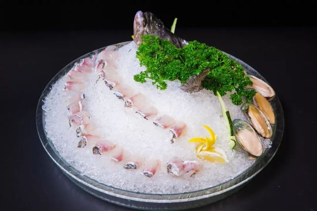 当地无人不知的几十年老店,无人不知的特色菜