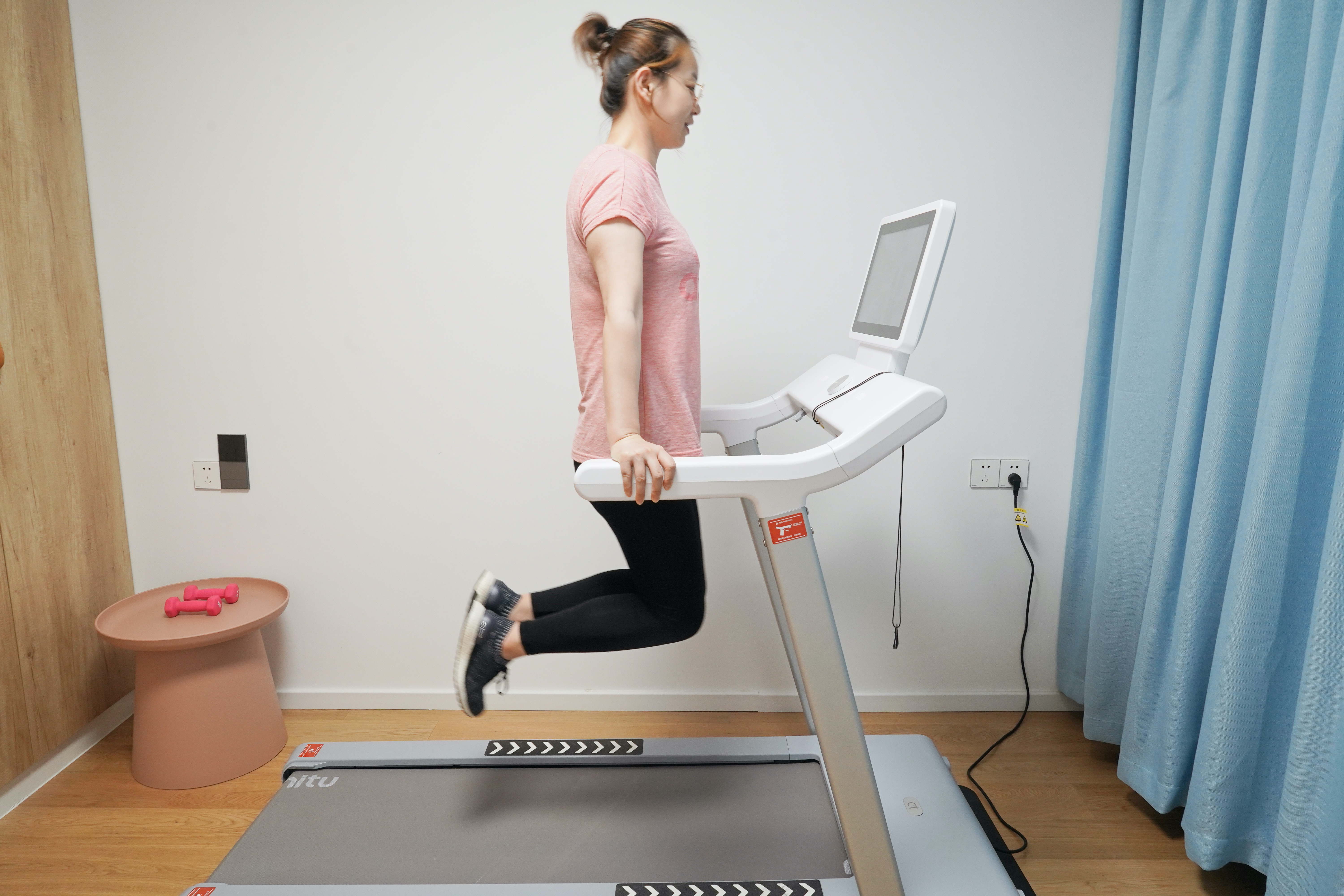 锐步跑步机和赤兔跑步机哪个好,舒华跑步机和赤兔跑步机