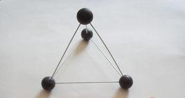 人们怎么发现鬼火是磷火的,鬼火和磷火区别一个飞一个不飞