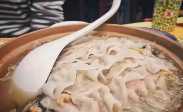 没想到北京地铁4号线这几站地能有30家好吃的,够你吃一年