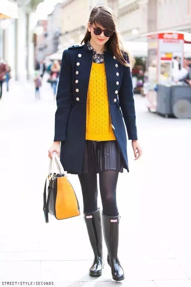 藏青色和黑色哪个更显白显气质,穿这几个颜色显白又气质