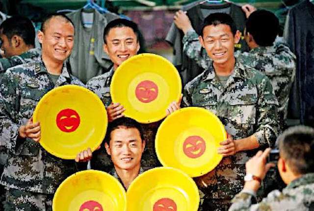 中国单兵飞行神器,我国陆军的单兵火力神器