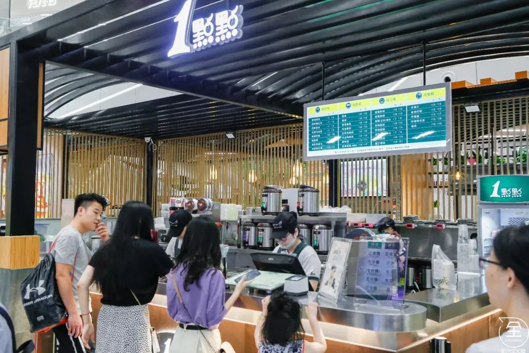 就在明天！西溪印象城年中庆开启！买800送400！AJ限量款发售