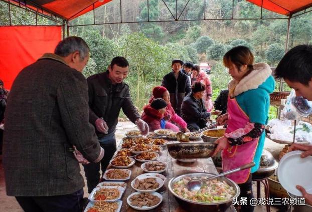 宴席8千一桌的利润,酒席代办挣钱不