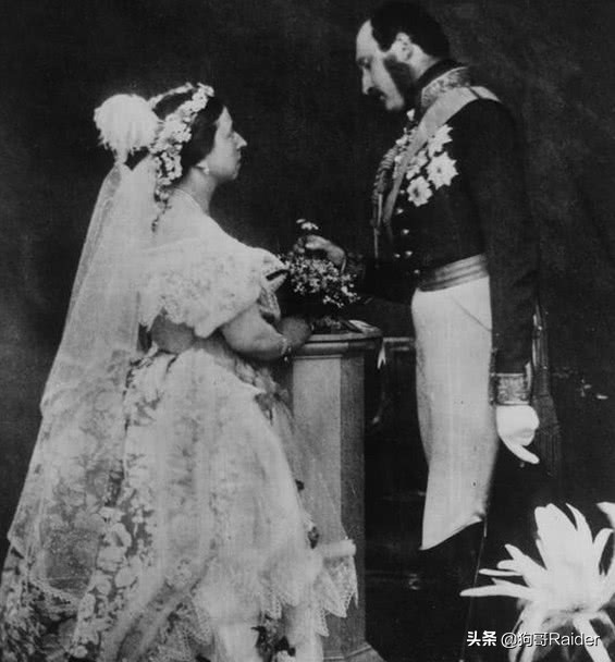 100个改变时尚的伟大观念,100个改变摄影的伟大观念读书笔记