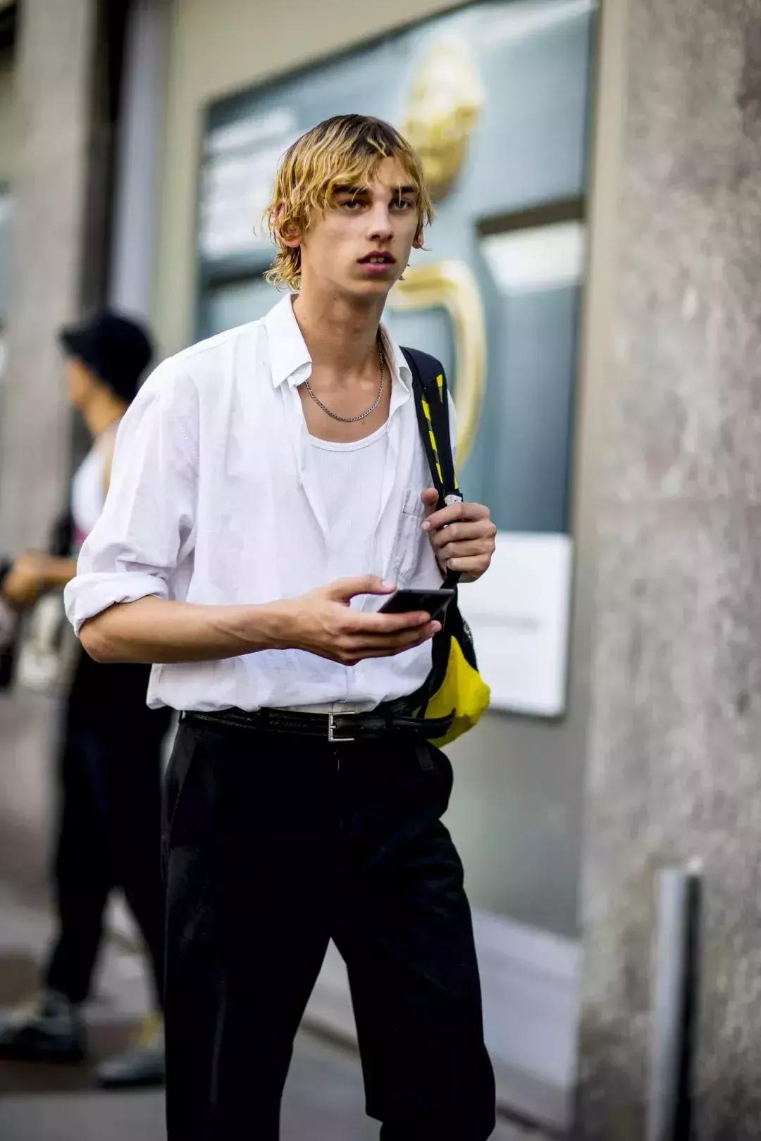 很少有人会懂衬衫的魅力,衬衫给人一种干练率性的印象