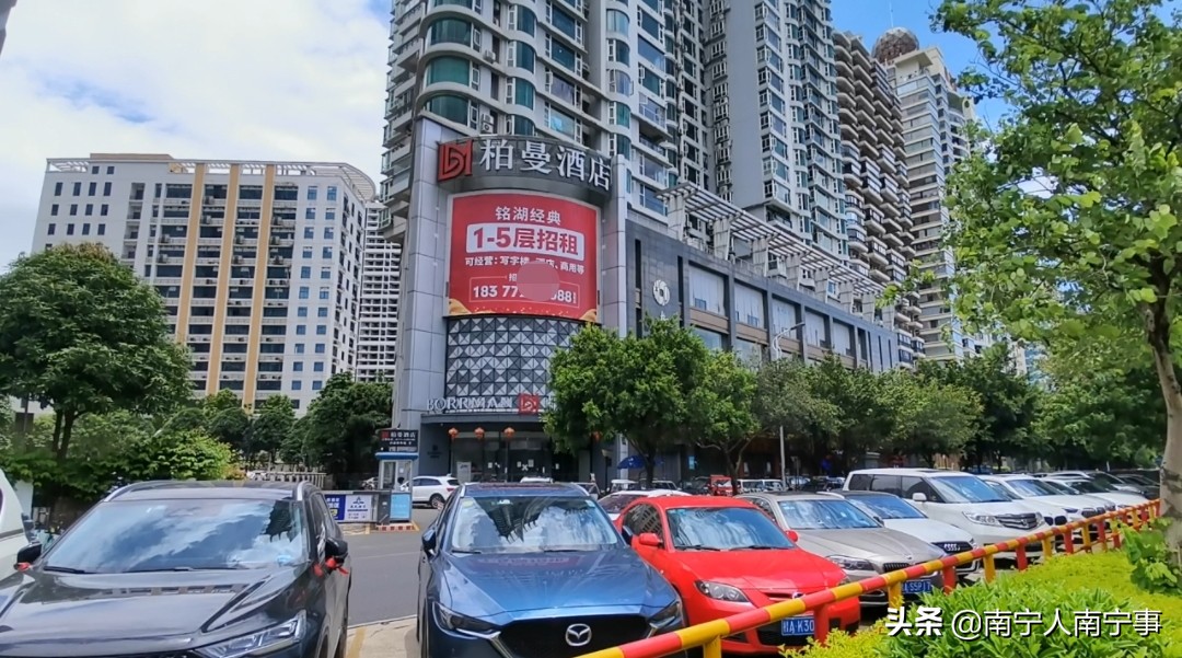 南湖地铁站商铺出租,南湖旁商铺出租