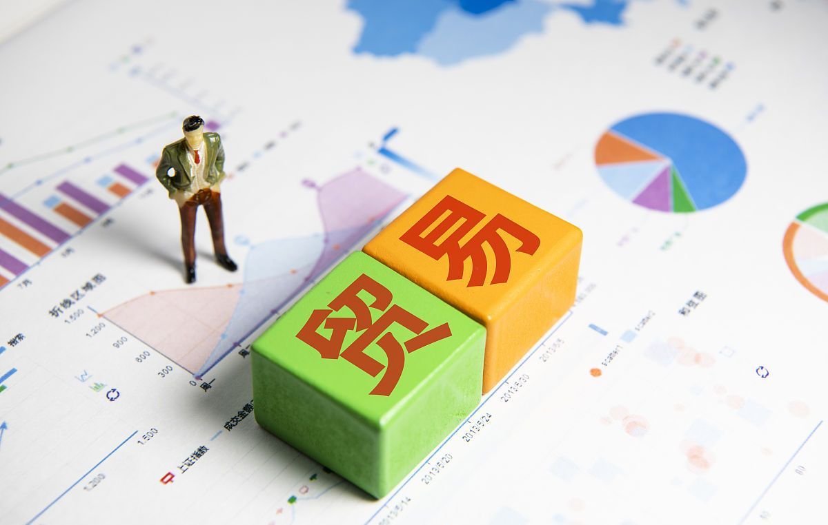 用工荒背后的“黄金坑”！6000月薪“当普工”，门槛低机会大