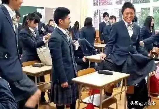 日本学校的奇葩校规,日本校园规定检查内衣是白色的吗