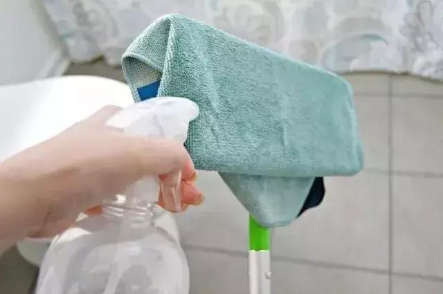 木地板清洁保养教程,木地板用什么擦洗会光亮