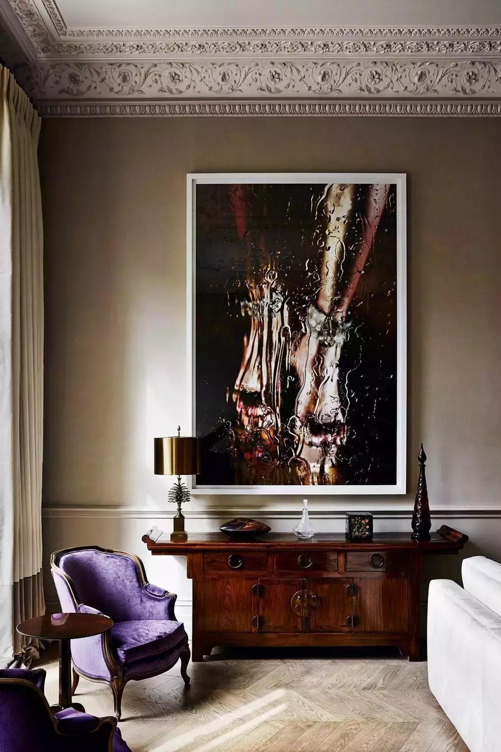 高级灰，经久不衰的百搭色，激情碰撞中造就诗意存在