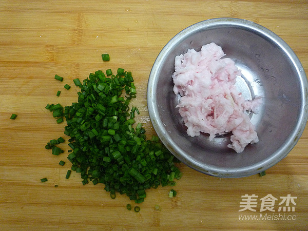 烙饼不发硬外酥里软,烙饼又干又硬试试这个方法