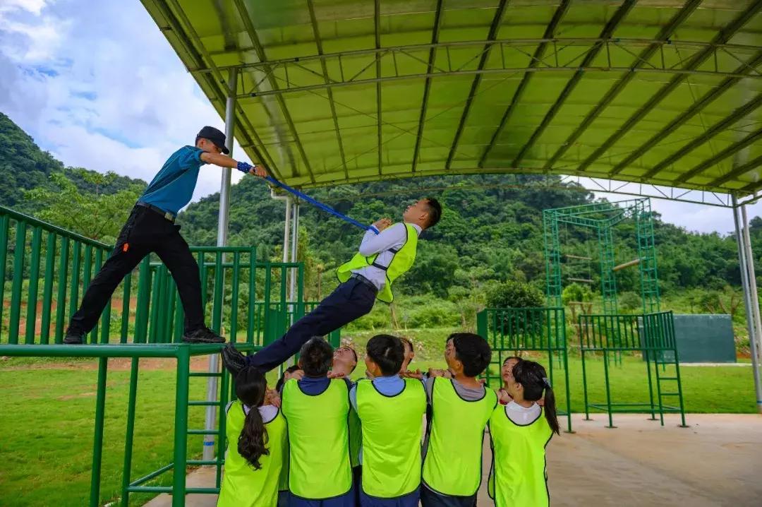 广东旅游景点游乐场玻璃桥,仙女山旅游攻略溶洞