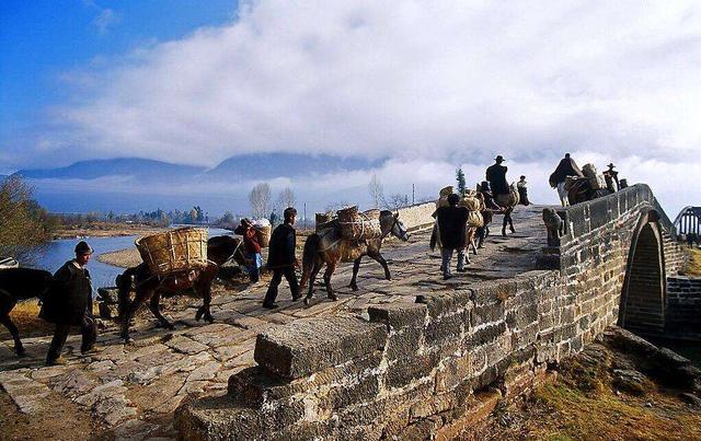 青海特产熬茶,青海熬茶舌尖上的美味