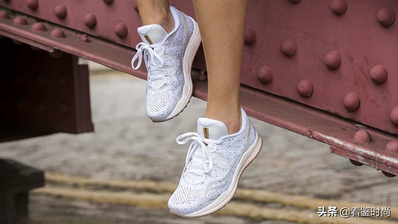 各品牌跑鞋顶级跑鞋,各跑鞋品牌顶级跑鞋