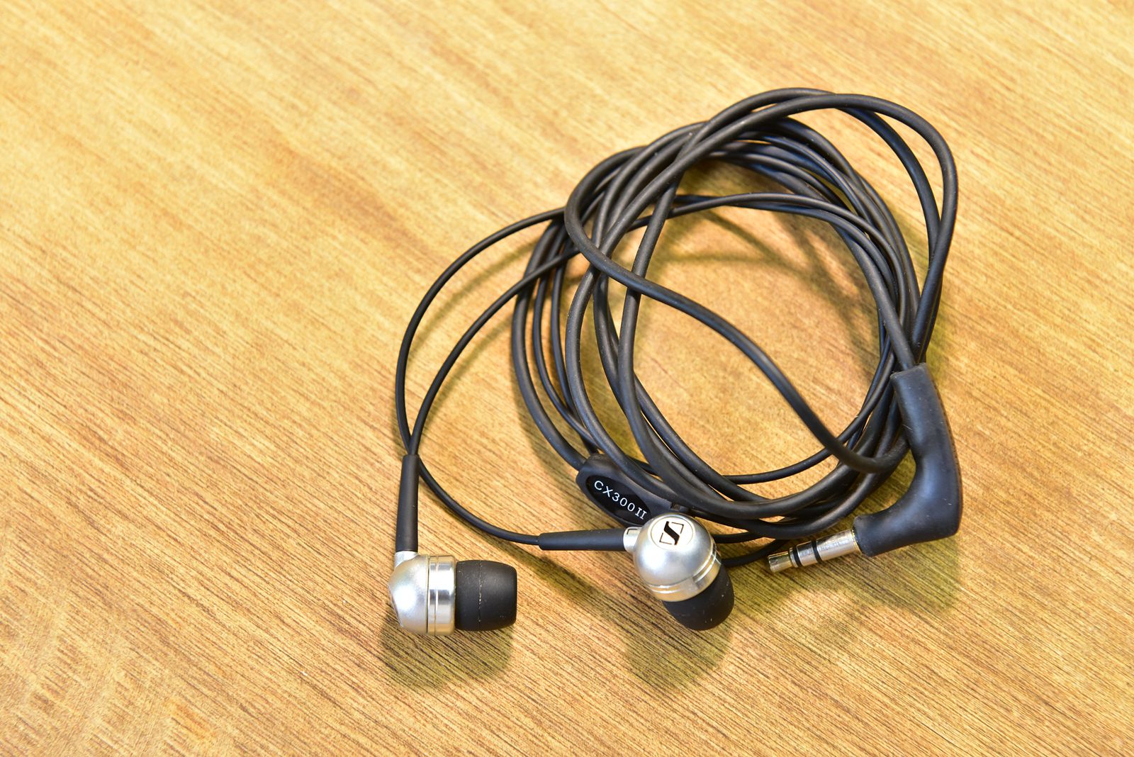 各品牌耳机音质对比beats,beats的音质好还是索尼的音质好