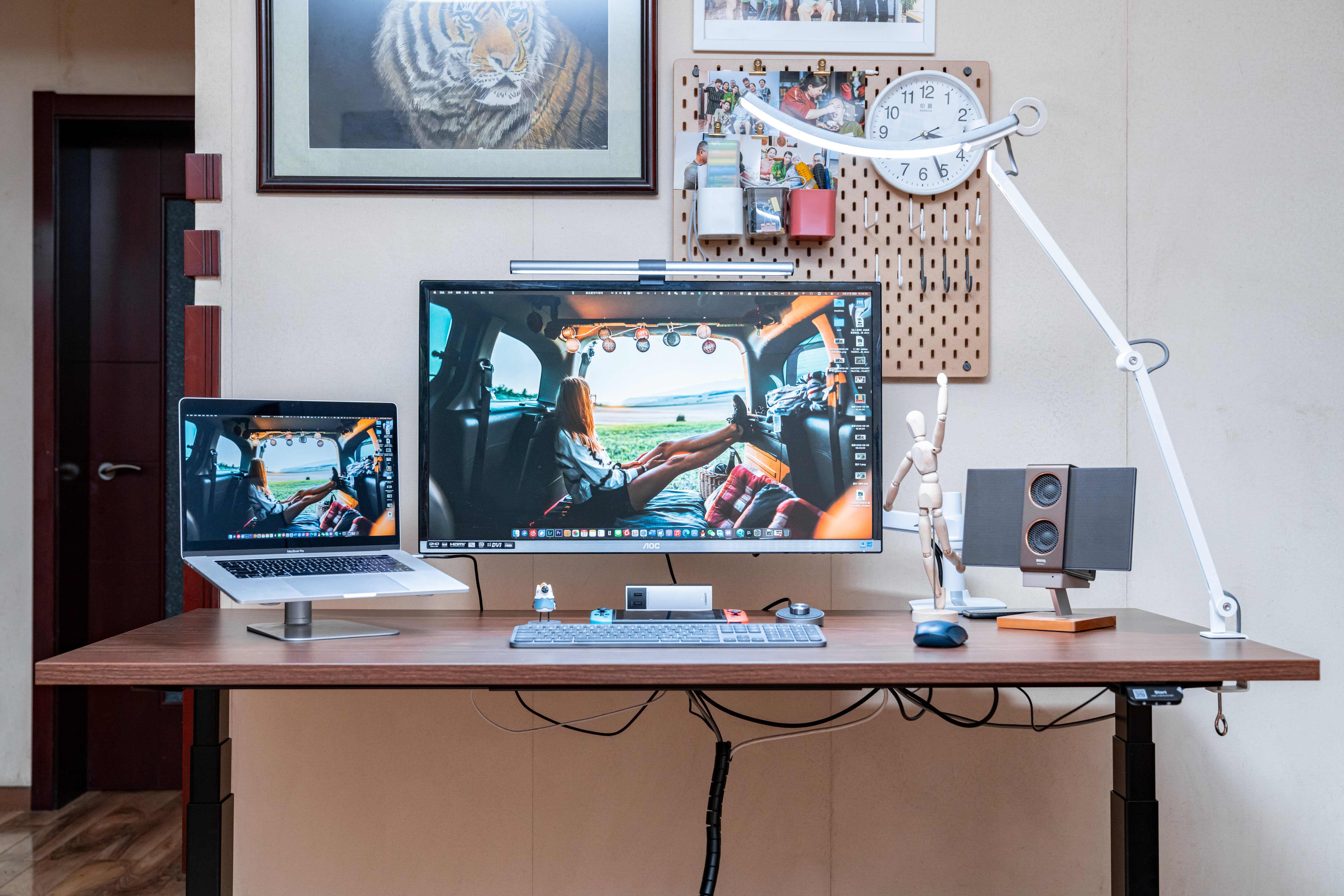 怎样买电动升降桌划算,电动升降桌如何选板材