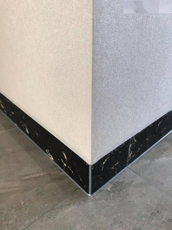 原来踢脚线加装灯带,踢脚线翻新最简单最省钱的方法