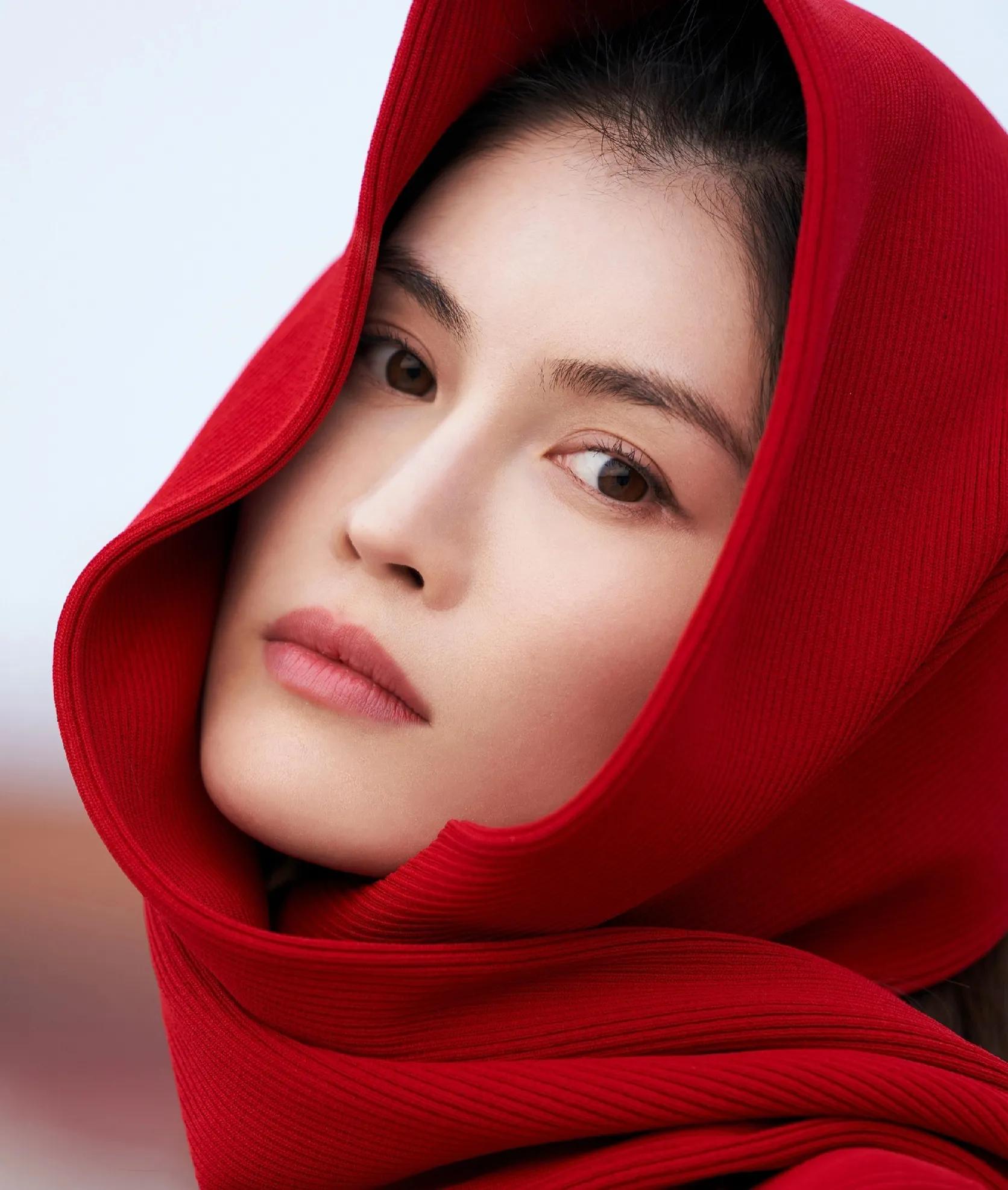 维密超模何穗健身,何穗40秒变脸