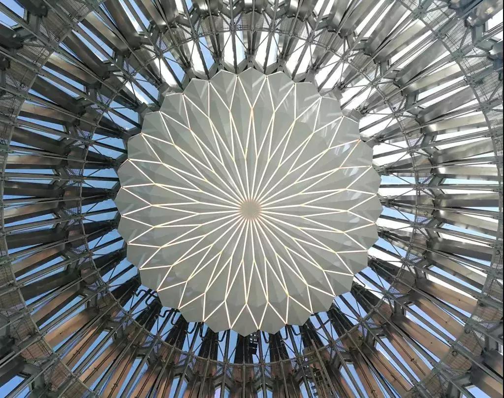 「首发」深圳湾第一高楼!400米“春笋”曝光,这办公室颜值……