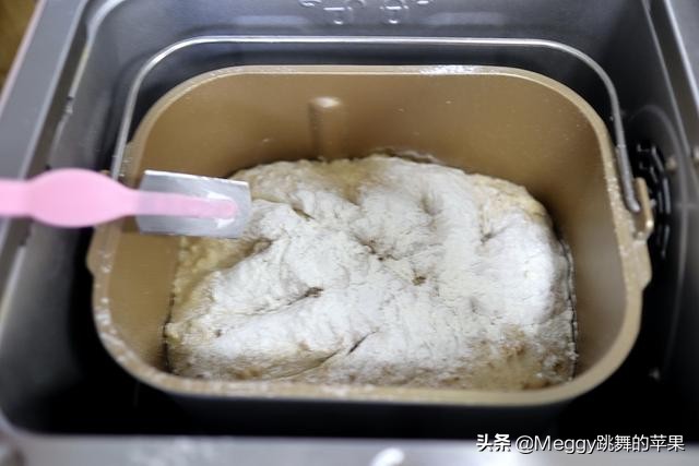 柏翠面包机硬欧包制作方法,面包机欧包配方和制作方法