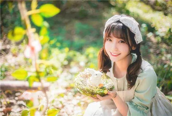 人像发光后期教程,黑色逆光人像后期制作