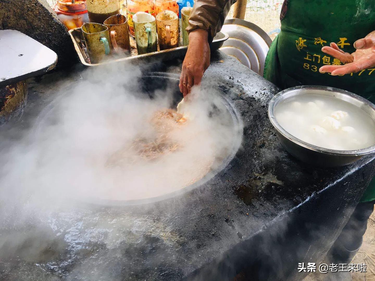 乡村农家乐红烧土鸡,棠张美食地锅鸡