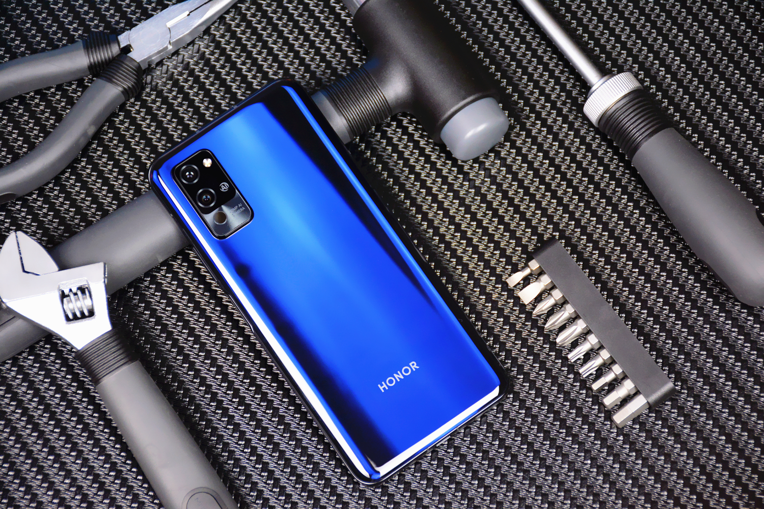 荣耀play4pro麒麟9905g信号怎么样,荣耀play4pro是麒麟9905g吗