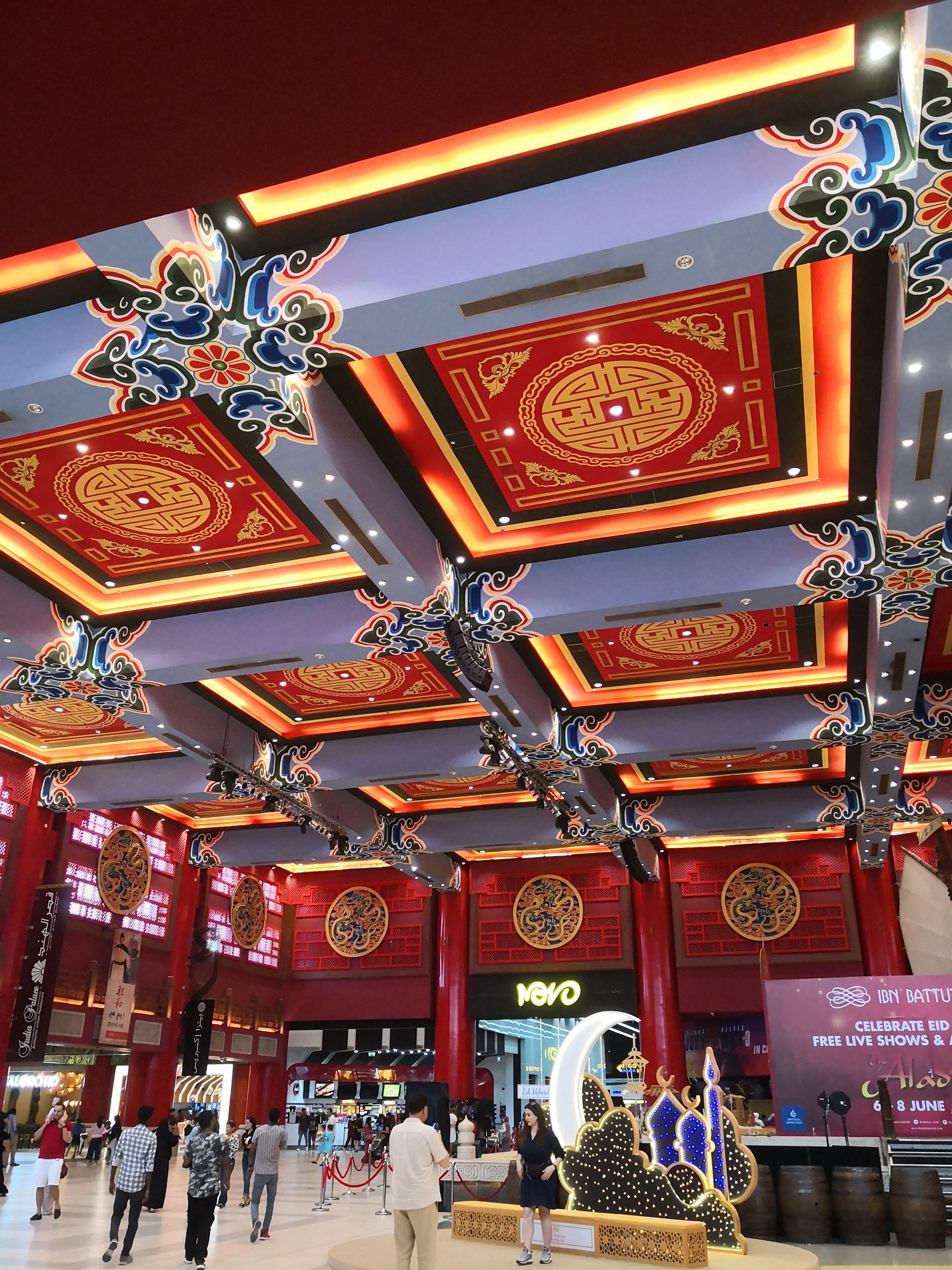 迪拜真的繁华吗,迪拜是最土豪的城市