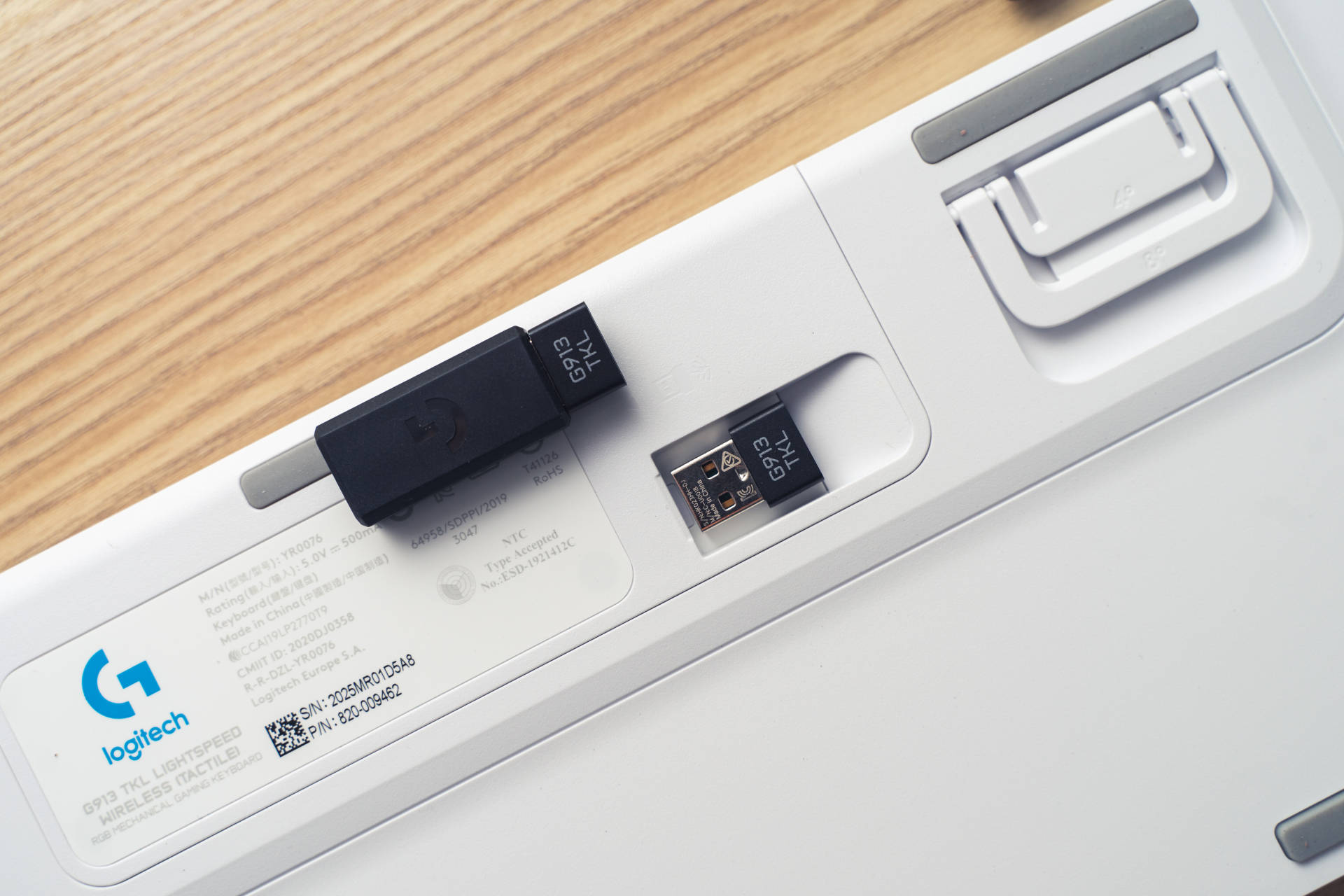 罗技g913tkl键盘轴能换吗,罗技g913tkl键盘是热插拔么